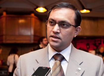 Vinodh Lakshman attended his third Shen Yun performance on Friday, Dec. 24, at the National Arts Centre in Ottawa. (Samira Bouaou/The Epoch Times) Vinodh Lakshman attended his third Shen Yun performance on Friday, Dec. 24, at the National Arts Centre in Ottawa. (Samira Bouaou/The Epoch Times)