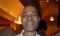 Software Engineer Emotionally Touched by Shen Yun