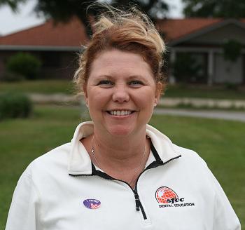 McCain supporter Michelle Giroux (James Fish/The Epoch Times) McCain supporter Michelle Giroux (James Fish/The Epoch Times)