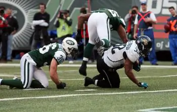 Green Bay Defense Shuts Down Romo, Cowboys