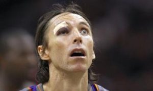 Steve Nash Suffers Injury, Suns Sweep Spurs