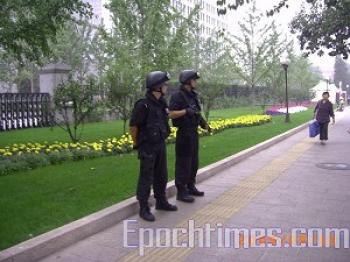 On Beijing's street. (The Epoch Times) On Beijing's street. (The Epoch Times)