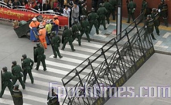 This photo was taken prior to the communist armed forces opening fire on protesters in Lhasa on March 14. (Han Xinxin/The Epoch Times) This photo was taken prior to the communist armed forces opening fire on protesters in Lhasa on March 14. (Han Xinxin/The Epoch Times)