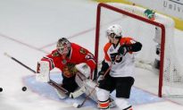 Chicago Blackhawks Barely Survive Philadelphia Flyers Onslaught