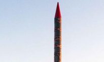 Pakistani Scientist Rescinds Confession of Nuke Sales