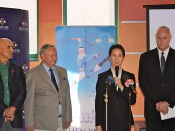 Australian Officials Reject Chinese Regime Interference With Shen Yun