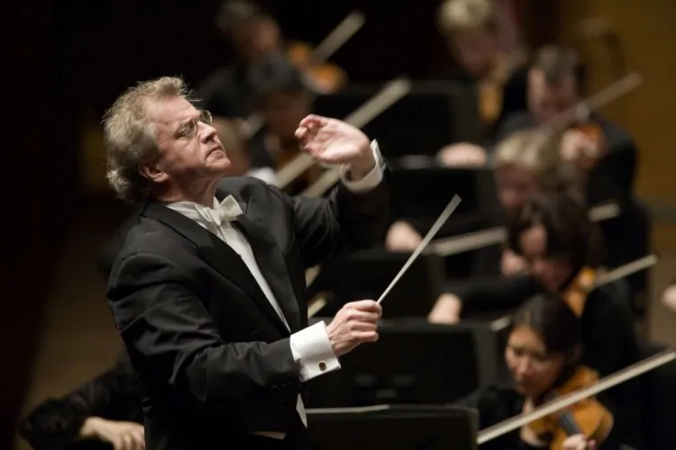 Conductor Osmo Vanska will lead the Mostly Mozart Festival Orchestra in a performance of works by Mozart, Beethoven, and Schubert at Lincoln Center’s Avery Fisher Hall, Aug. 13-14. (Greg Helgeson)