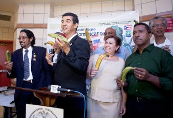 Councilmember Ydanis Rodriguez (2nd from L) is joined by Ramon Murphy (R), Dr. Julia Bella (2nd from R), and Manuel Sierra to announce the New York Plaintain Festival on Tuesday at the Mirabal Sisters School Campus in Washington Heights. (Amal Chen/The Epoch Times)
