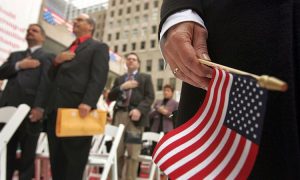 Colorado Town Mayor Cancels Pledge of Allegiance at Town Hall, Attendees Recite Anyway