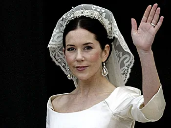 Will a Veil Add Beauty to Your Wedding?