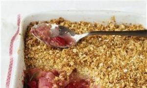 Baked Rhubarb Could Help Treat Cancer
