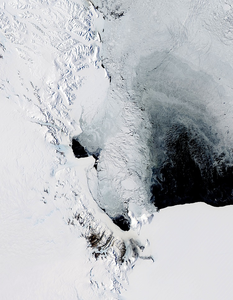 Polynya Amid Sea Ice Off Antarctica (Photo)