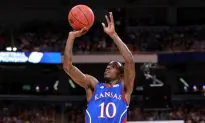 Kansas Edges North Carolina; Completes Final Four