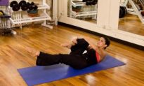 Move of the Week: Single Leg Stretch