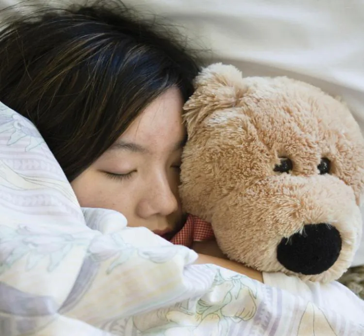 Research found almost half of the people with poor sleep are afraid of the dark. (The Epoch Times)