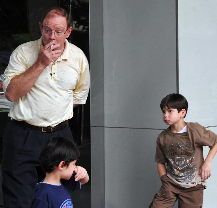 A report by UK doctors has found that second-hand smoke causes over 20,000 cases of chest infections in children every year. (Laurent Fievet/AFP/Getty Images)