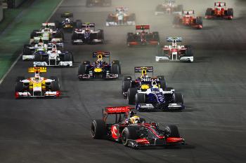 Lewis Hamilton leads the field at the start of the Singapore Formula One Grand Prix on September 27, 2009 in Singapore. (Mark Thompson/Getty Images) Lewis Hamilton leads the field at the start of the Singapore Formula One Grand Prix on September 27, 2009 in Singapore. (Mark Thompson/Getty Images)