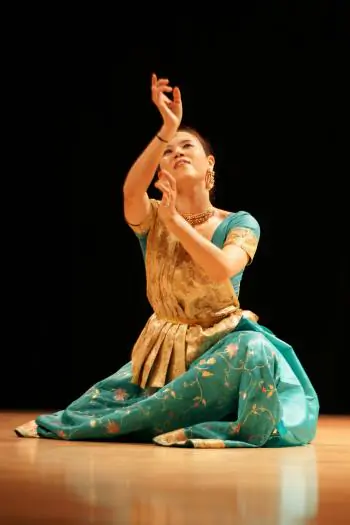 INDIAN DANCE: Talavya and Jin Won will bring Drums and Dance of India to Leonard Nimoy Thalia Theater on Friday, April 29.  (Courtesy of Heena Patel )