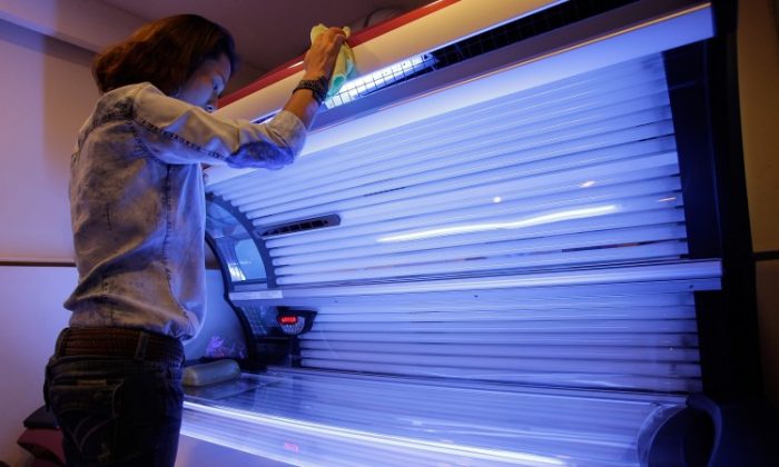 Legislation banning the use of tanning beds for those under 18 in Quebec comes into effect on Feb. 11, 2013. (Chung Sung-Jun/Getty Images)