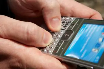 Wyoming 20th State to Ban Texting While Driving