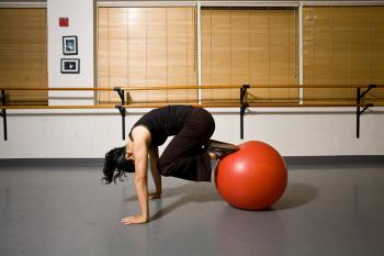 Non-surgical tummy tuck (Henry Chan/The Epoch Times) Non-surgical tummy tuck (Henry Chan/The Epoch Times)