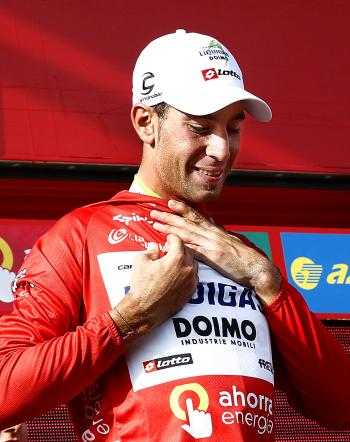 Vincenzo Nibali of Liquigas-Doimo is back in the race leader's red jersey, ahead of Ezeqiel Mosquera by 39 seconds. (Jaime Reina/AFP/Getty Images) Vincenzo Nibali of Liquigas-Doimo is back in the race leader's red jersey, ahead of Ezeqiel Mosquera by 39 seconds. (Jaime Reina/AFP/Getty Images)