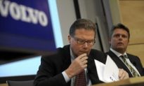 Sweden Approves Loan Guarantees to Volvo but Not Saab