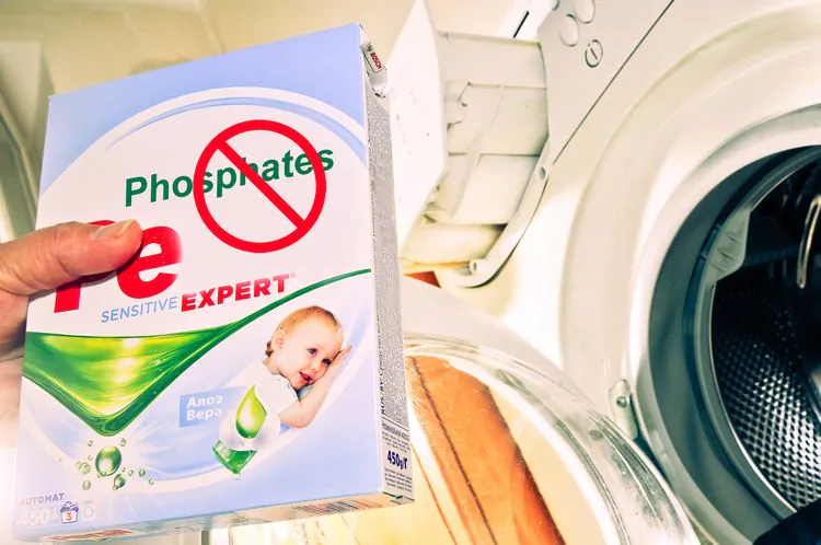 About 98 percent of washing powder sold in Ukraine contain phosphates, dangerous chemicals that the European Union has passed legislation to phase out. (Volodymyr Borodin/The Epoch Times)