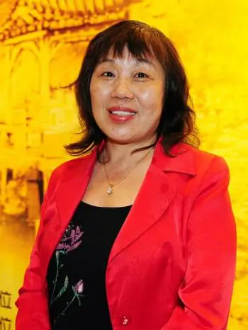 Ms. Su, a fashion design teacher. (Yuan Li/The Epoch Times)