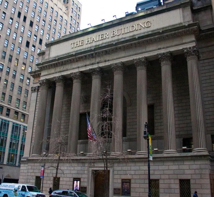 A view of The Haier Building on Sixth Ave. (Zack Stieber/The Epoch Times)