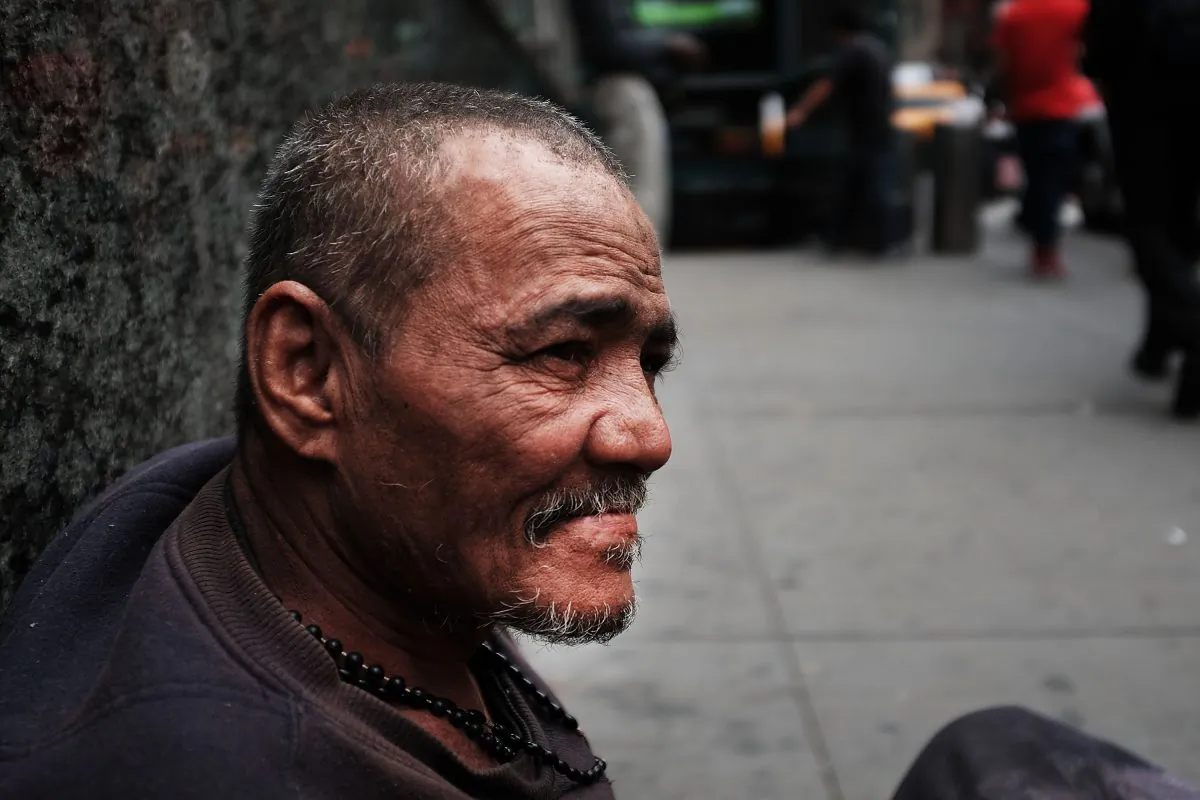 A homeless man along Eighth Avenue in Manhattan, New York City, on May 18, 2015. (Spencer Platt/Getty Images)