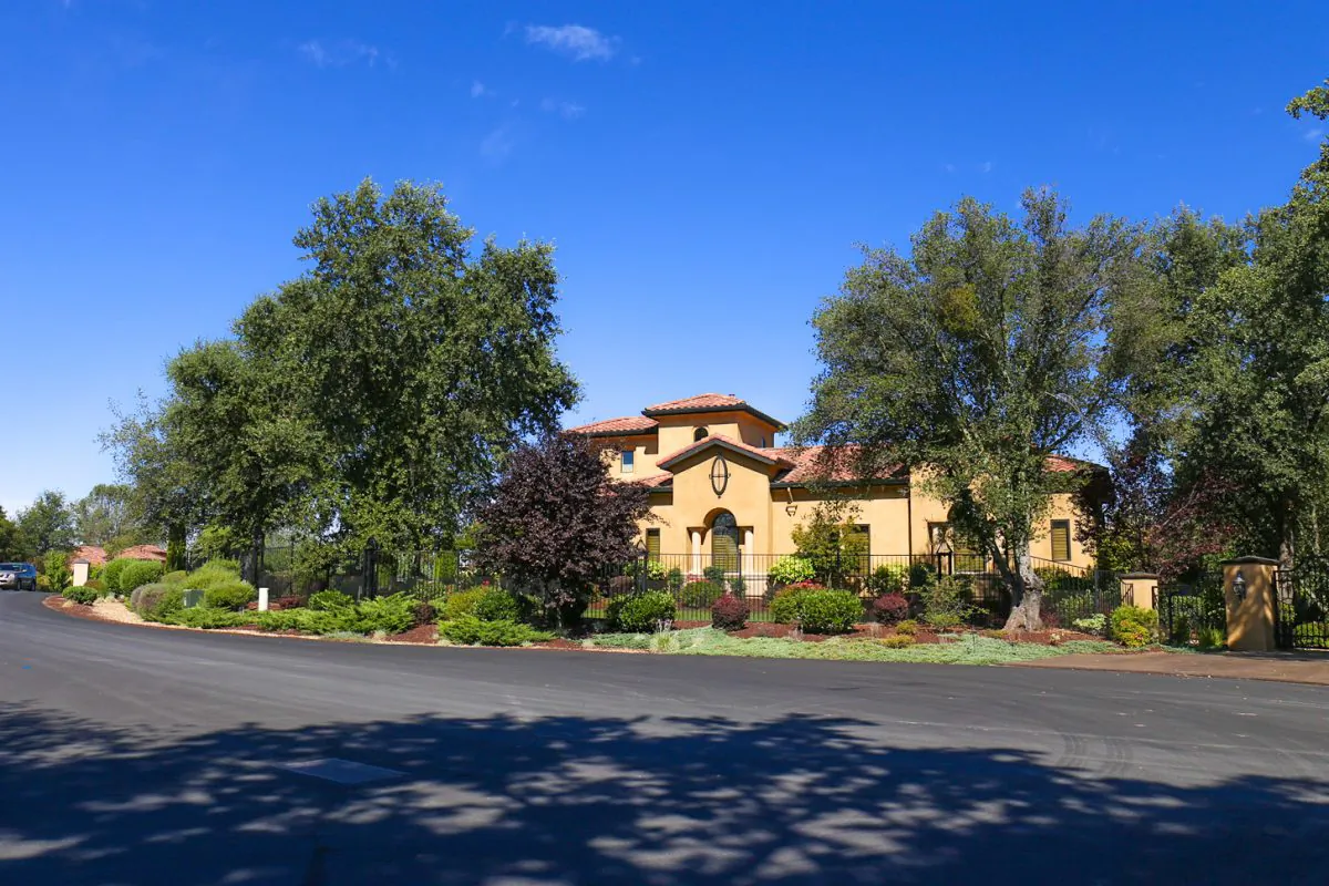 The mansion of Ling Wancheng in the town of Loomis, Sacramento, Calif., on Aug. 4, 2015. (Ma Youzhi/Epoch Times)