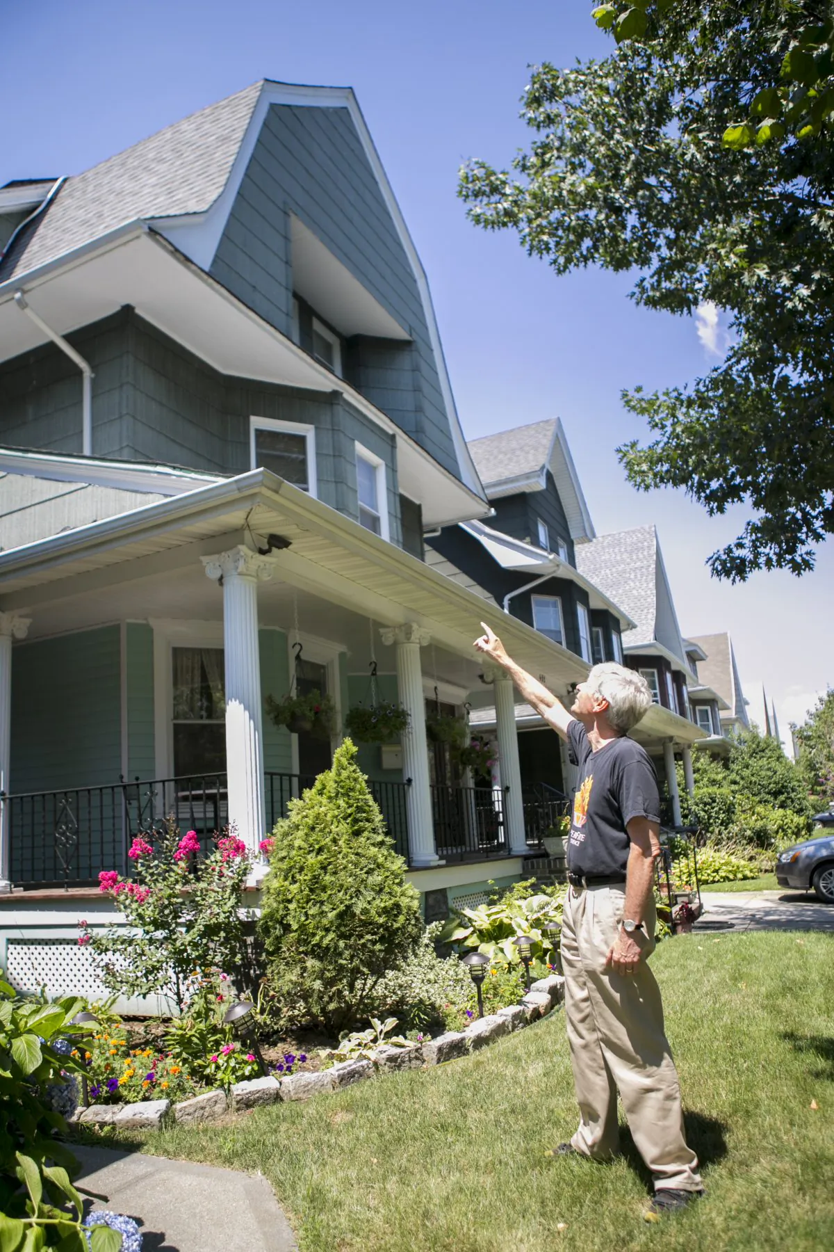 Michael O'Malley at his home, one of only two houses in his Ditmas Park neighborhood to have solar panels, in Brooklyn, New York, on Aug. 3, 2015. (Samira Bouaou/Epoch Times)