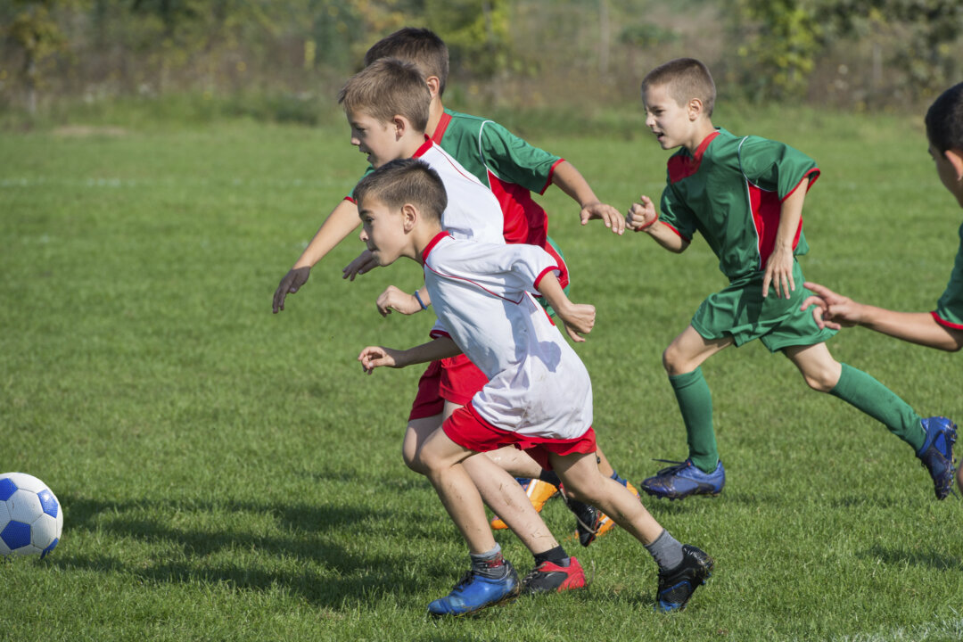 Children that take their sport seriously may push themselves too hard. (fotokostic/iStock)