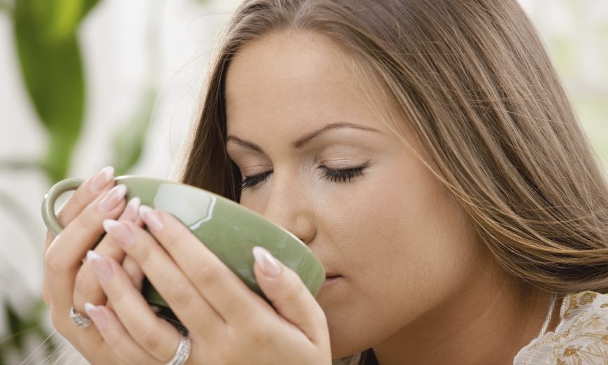 Including more herbal teas in your daily life may offer benefits for the mind and body. (nyul/iStock)