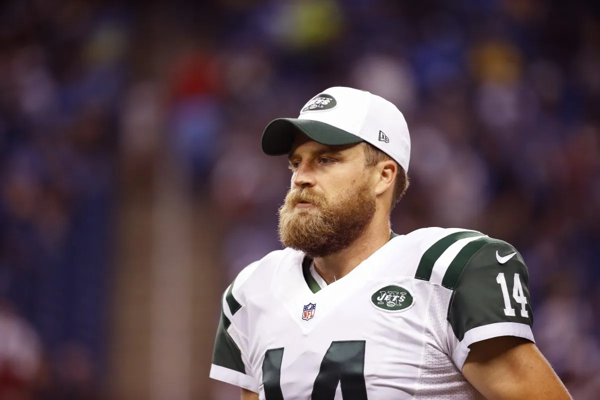 New York Jets quarterback Ryan Fitzpatrick will likely be the starter after the injury to incumbent Geno Smith. (AP Photo/Paul Sancya)