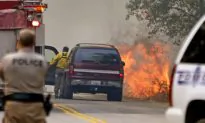 3 Firefighters Die in Washington Blaze After Vehicle Crashes