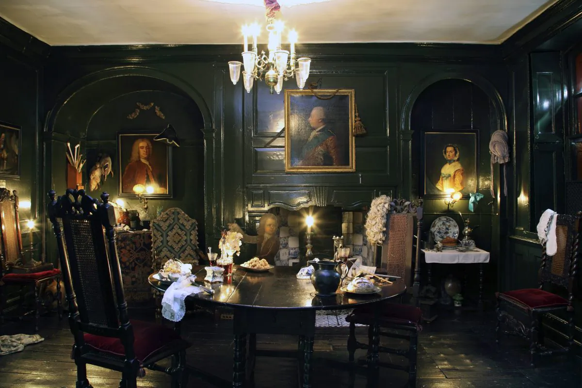 Drawing Room (Roeloff Bakker)