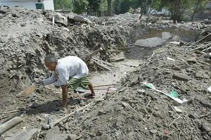 Suicide of Beijing Resident Draws Attention to Housing Malpractices