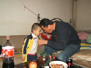 Being with his son is the happiest time for attorney Gao. (The Epoch Times)