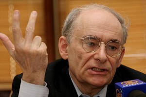 Lawyer David Matas gestures as he speaks during a press conference in Hong Kong, on July 17, 2006, as he and partner David Kilgour (not in photo) launched an investigation into alleged illegal harvesting of human organs in mainland China. (Woody Wu/AFP/Getty Images)