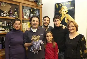 Huge Truffle Fetches $330,000 at Macau Auction