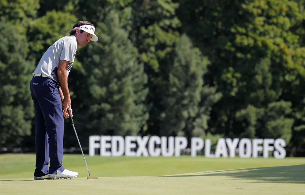 Bubba Watson watches his birdie putt on the 18th hole during the first round of The Barclays at Plainfield Country Club on August 27 in Edison, New Jersey. (Hunter Martin/Getty Images) 