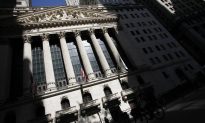 US Stocks Drop; Mixed Jobs Report Clouds Rate Outlook