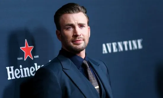 Captain America’s Chris Evans Is Now Dating His ‘Gifted’ Co-Star Jenny Slate