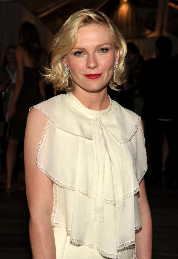 Kirsten Dunst attends 'The Artist's Museum Happening' MOCA Los Angeles Gala cocktail reception on Nov. 13 in Los Angeles. (John Shearer/Getty Images for MOCA) Kirsten Dunst attends 'The Artist's Museum Happening' MOCA Los Angeles Gala cocktail reception on Nov. 13 in Los Angeles. (John Shearer/Getty Images for MOCA)