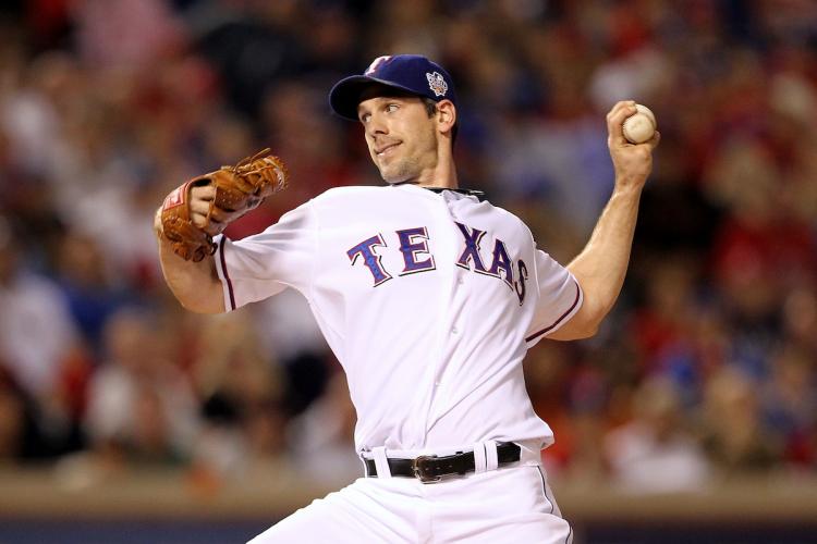 Cliff Lee previously of the Texas Rangers, will sign with the Philadelphia Phillies, rejecting offers from the New York Yankees, the Texas Rangers, and the long-shot Washington Nationals. (Ronald Martinez/Getty Images) Cliff Lee previously of the Texas Rangers, will sign with the Philadelphia Phillies, rejecting offers from the New York Yankees, the Texas Rangers, and the long-shot Washington Nationals. (Ronald Martinez/Getty Images)