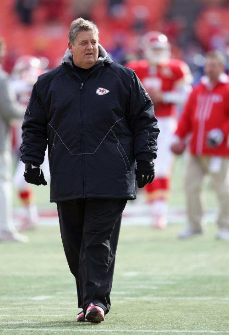 Charlie Weis, the offensive coordinator of the Kansas City Chiefs, walks on the field prior to the game against the Denver Broncos on December 5, 2010 at Arrowhead Stadium in Kansas City, Missouri. (Jamie Squire/Getty Images) Charlie Weis, the offensive coordinator of the Kansas City Chiefs, walks on the field prior to the game against the Denver Broncos on December 5, 2010 at Arrowhead Stadium in Kansas City, Missouri. (Jamie Squire/Getty Images)