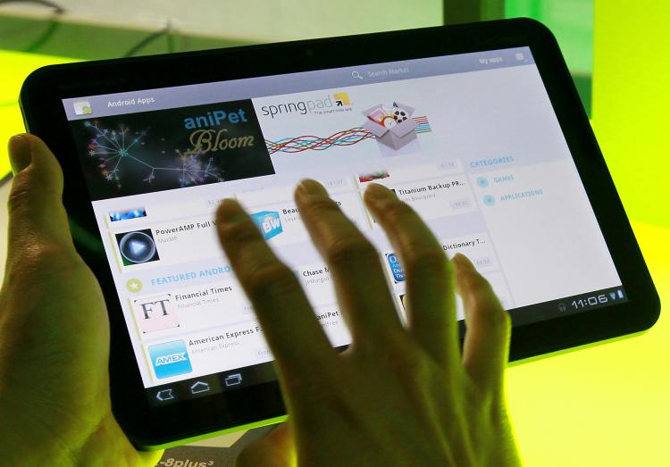 Google's Android 3.0 Honeycomb OS is demonstrated on a Motorola Xoon tablet during a press event at Google headquarters on February 2, 2011 in Mountain View, California. (Justin Sullivan/Getty Images) Google's Android 3.0 Honeycomb OS is demonstrated on a Motorola Xoon tablet during a press event at Google headquarters on February 2, 2011 in Mountain View, California. (Justin Sullivan/Getty Images)