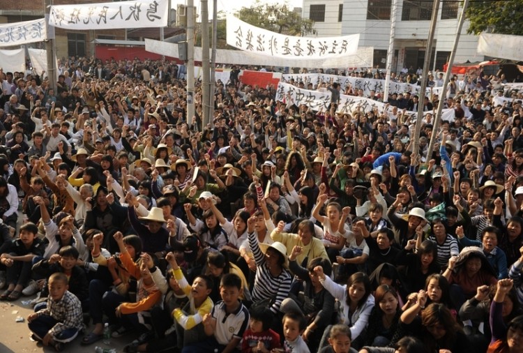 Wukan residents rally